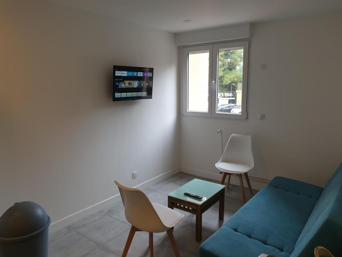 Appartements Renove 2023 Proche Aeroport 5Min, Gare Sncf 2 Min, Tramway Au Pied De L'Immeuble , Parking Possible, Renovated Apartments 2023 Near The Airport 5 Min, Train Station 2 Min, Tram Next To The Building 1 Min, Parking Possible Niza Exterior foto