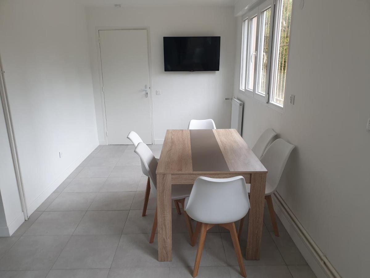 Appartements Renove 2023 Proche Aeroport 5Min, Gare Sncf 2 Min, Tramway Au Pied De L'Immeuble , Parking Possible, Renovated Apartments 2023 Near The Airport 5 Min, Train Station 2 Min, Tram Next To The Building 1 Min, Parking Possible Niza Exterior foto