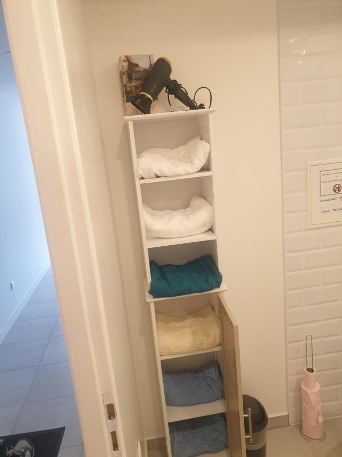 Appartements Renove 2023 Proche Aeroport 5Min, Gare Sncf 2 Min, Tramway Au Pied De L'Immeuble , Parking Possible, Renovated Apartments 2023 Near The Airport 5 Min, Train Station 2 Min, Tram Next To The Building 1 Min, Parking Possible Niza Exterior foto