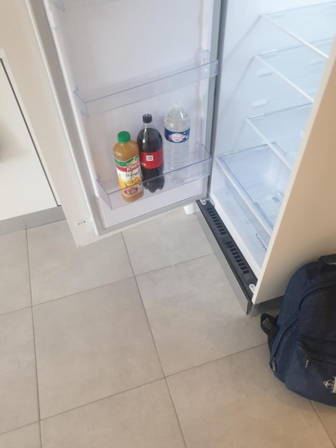 Appartements Renove 2023 Proche Aeroport 5Min, Gare Sncf 2 Min, Tramway Au Pied De L'Immeuble , Parking Possible, Renovated Apartments 2023 Near The Airport 5 Min, Train Station 2 Min, Tram Next To The Building 1 Min, Parking Possible Niza Exterior foto