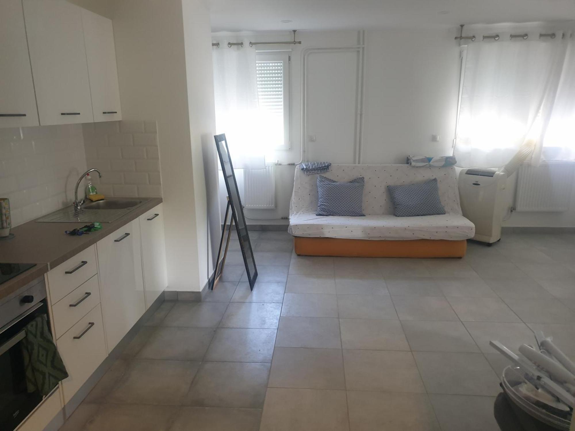 Appartements Renove 2023 Proche Aeroport 5Min, Gare Sncf 2 Min, Tramway Au Pied De L'Immeuble , Parking Possible, Renovated Apartments 2023 Near The Airport 5 Min, Train Station 2 Min, Tram Next To The Building 1 Min, Parking Possible Niza Habitación foto