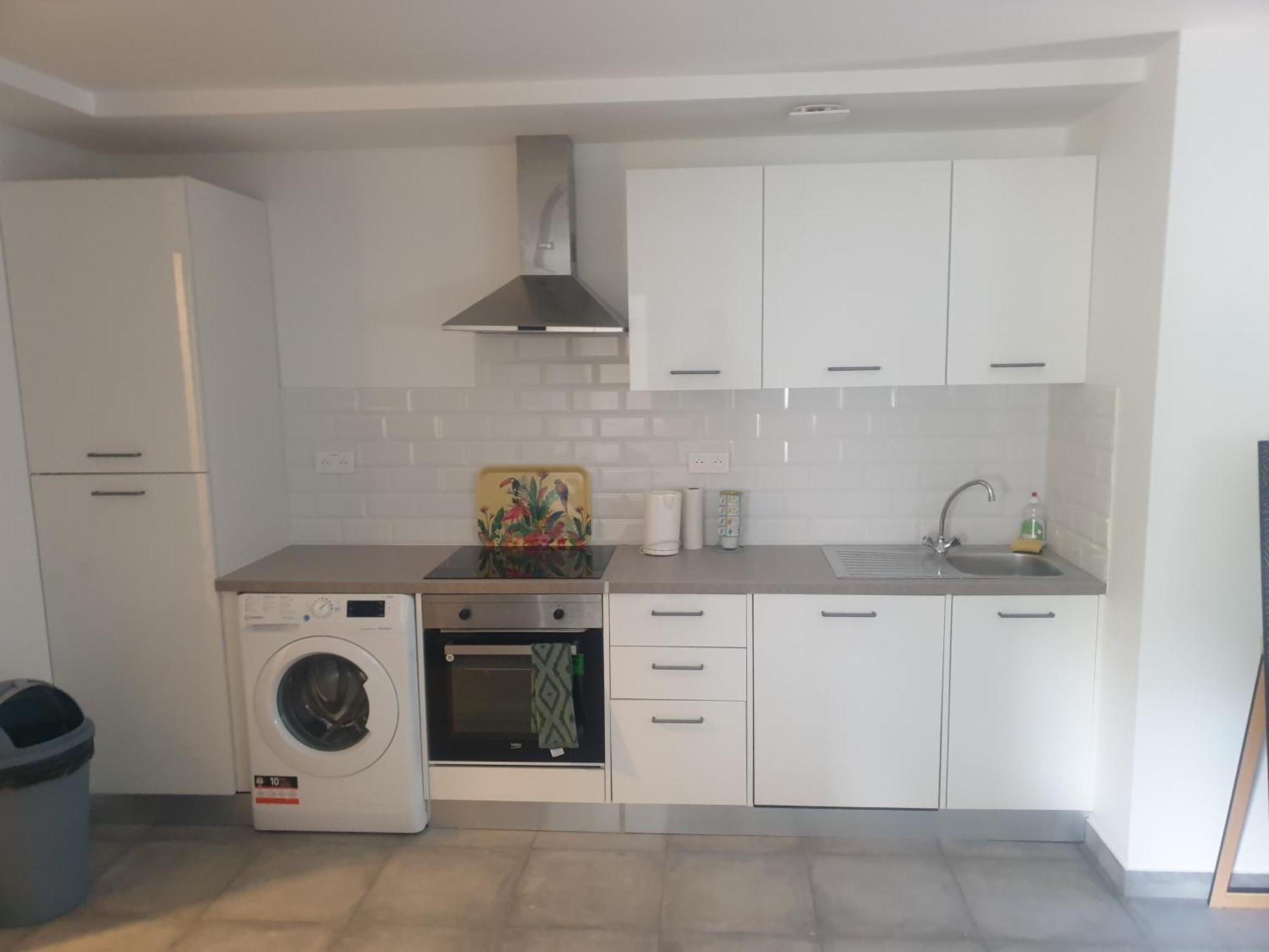 Appartements Renove 2023 Proche Aeroport 5Min, Gare Sncf 2 Min, Tramway Au Pied De L'Immeuble , Parking Possible, Renovated Apartments 2023 Near The Airport 5 Min, Train Station 2 Min, Tram Next To The Building 1 Min, Parking Possible Niza Habitación foto